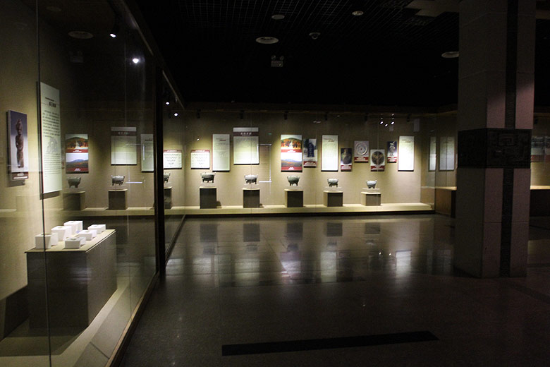 Лоян, Музей Императорских Повозок (Luoyang, Museum of Luoyang Eastern Zhou Royal Horse and Chariot Pits)