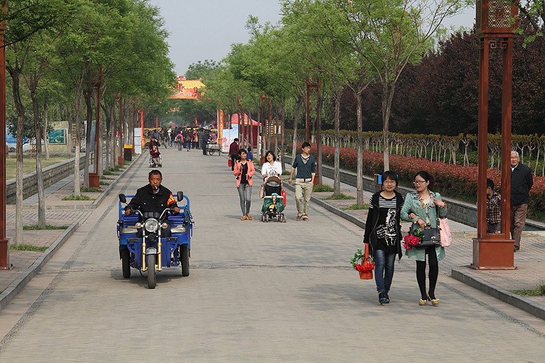 Лоян, Лоянский Ботанический Сад (Luoyang, Luoyang Botanical Garden)