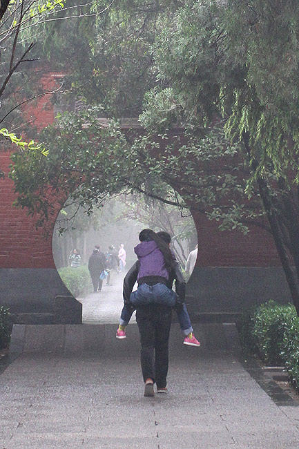 Лоян, Храм Белой Лошади, Дорожки в храме (Luoyang, White Horse Temple, Paths in the temple)