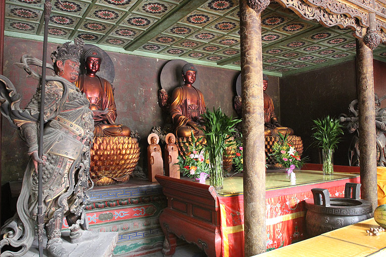 Лоян, Храм Белой Лошади, Зал Великих Героев (Luoyang, White Horse Temple, Hall of Great Heroes)
