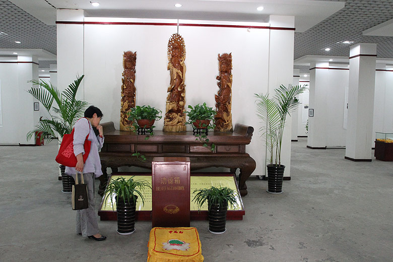 Лоян, Храм Белой Лошади, Под Хранилищем Буддистских Текстов (Luoyang, White Horse Temple, eee)