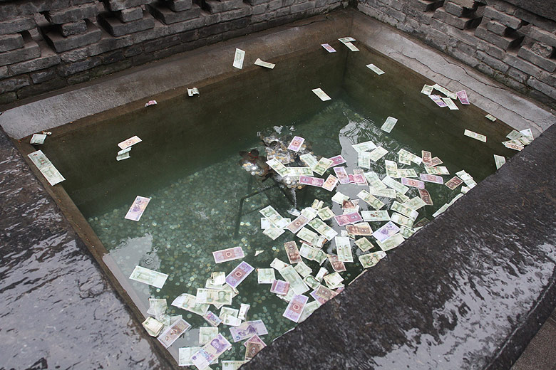 Лоян, Храм Белой Лошади, Пруд у Зала Пилу (Luoyang, White Horse Temple, Pilu Hall Pond)